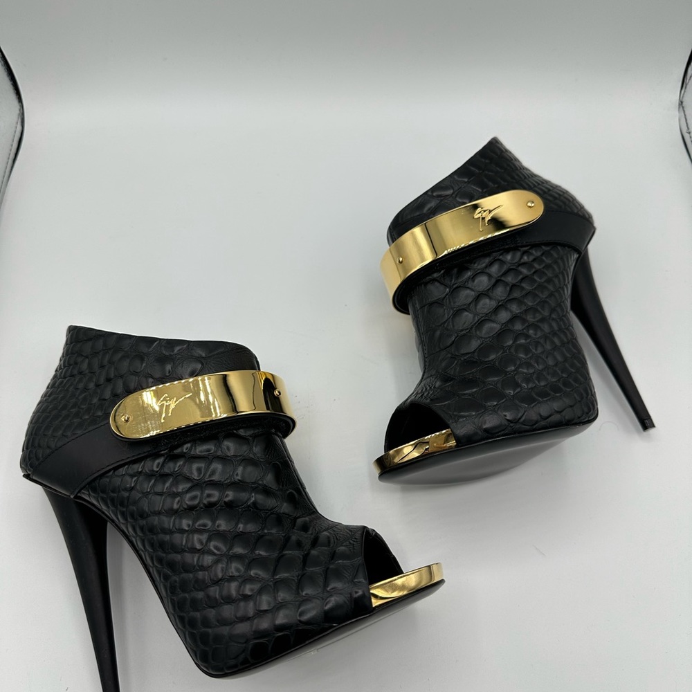 Booties - Picture 3 of 7
